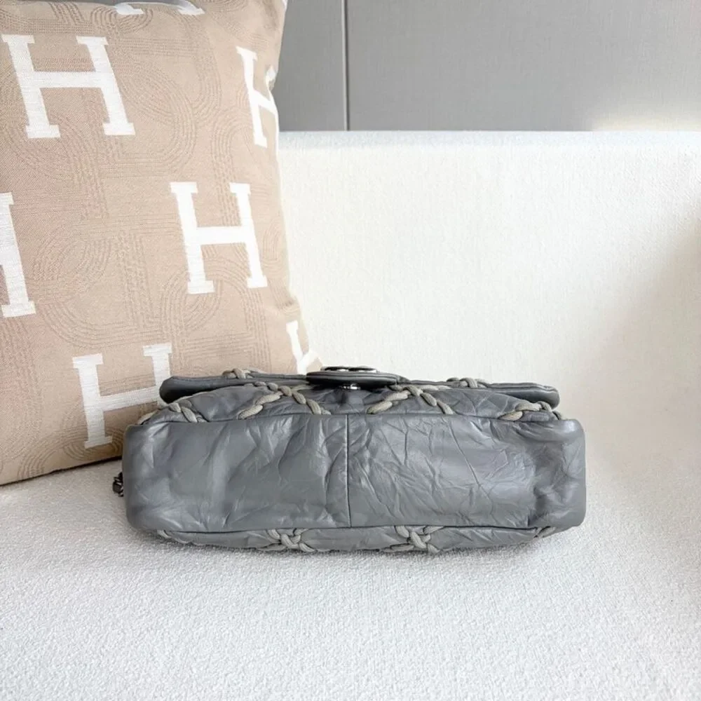 Chanel Women Pre-Loved Bag Very Good Condition - Picture 5 of 9
